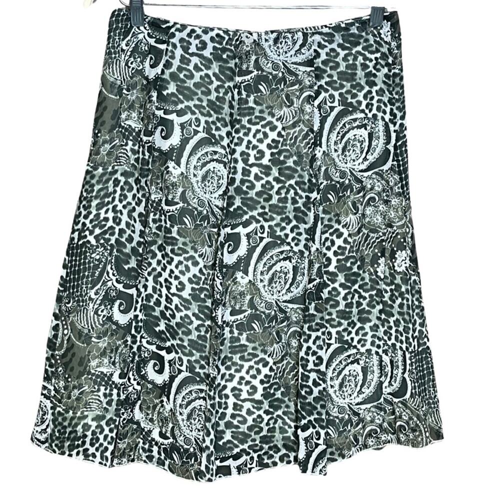 For the Republic skirt knee length green white flowy office casual lined size 6